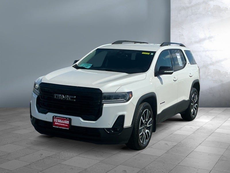 2021 GMC Acadia SLT in White Frost Tricoat — front three-quarter view